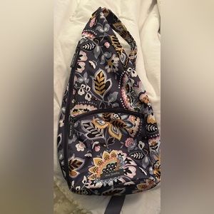 Used Vera Bradley large sling bag in Charmont Meadow